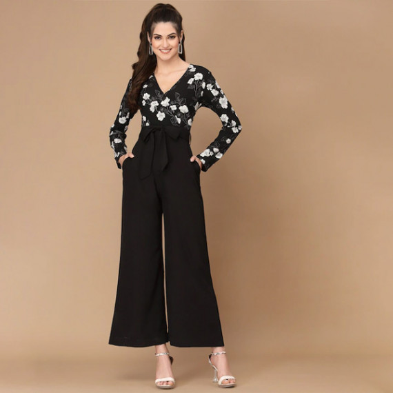 http://13.201.150.207/products/black-white-printed-basic-jumpsuit