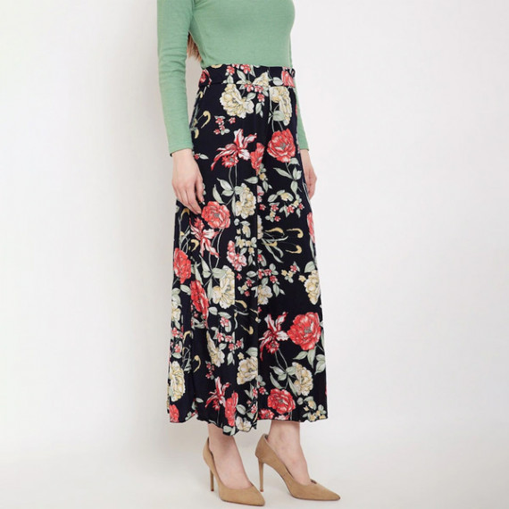 http://13.201.150.207/products/women-black-red-floral-printed-flared-palazzos