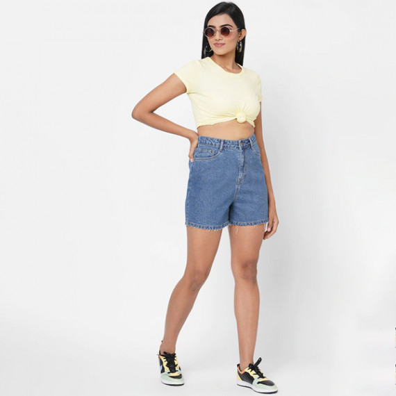 http://13.201.150.207/products/women-blue-slim-fit-high-rise-denim-shorts