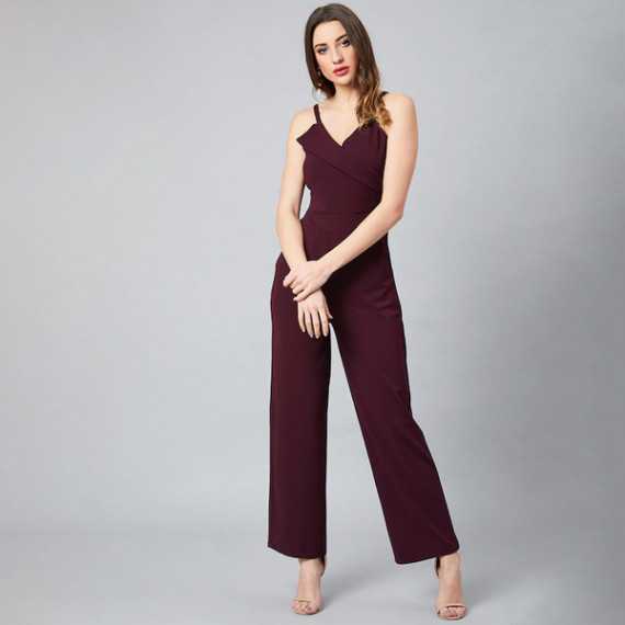 http://13.201.150.207/products/women-burgundy-solid-basic-jumpsuit