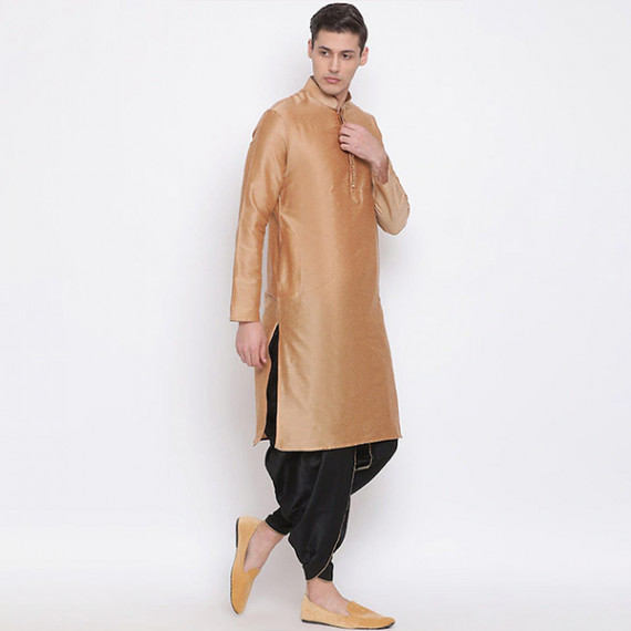 http://13.201.150.207/products/men-black-solid-dhoti-pants