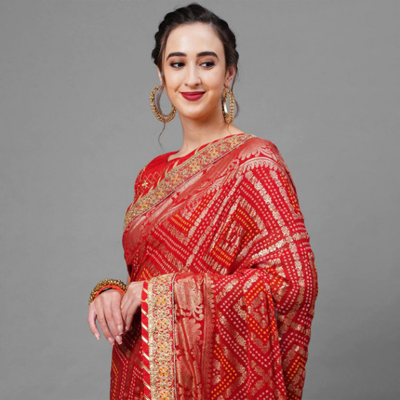 http://13.201.150.207/products/red-gold-toned-woven-design-bandhani-saree