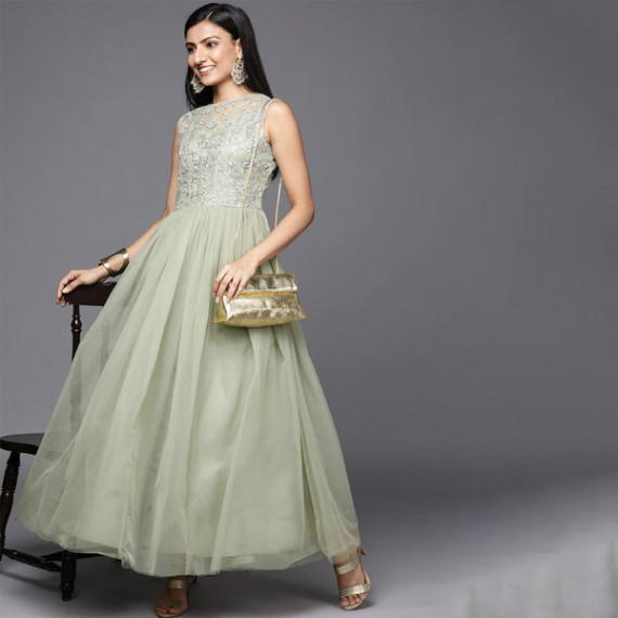 http://13.201.150.207/products/green-ethnic-motifs-embroidered-net-maxi-dress