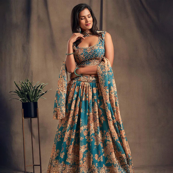 http://13.201.150.207/products/blue-beige-printed-semi-stitched-lehenga-unstitched-blouse-with-dupatta